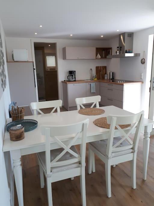 Ferienwohnung Strandpartie อูเบอร์ลิงเงน ภายนอก รูปภาพ